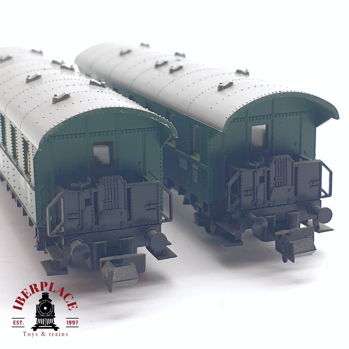 ♻️ 2da mano - 2x Fleischmann 8062 vagón pasajeros DB clase 2 N escala 1:160