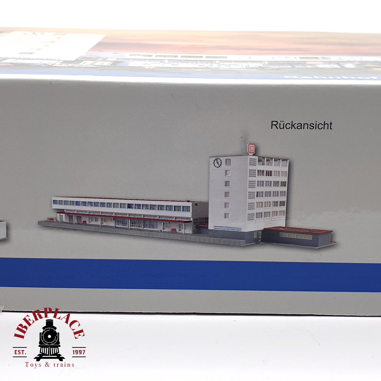 ♻️ Segunda mano - Kibri 37517 Estación de tren con iluminación interior N escala 1:160