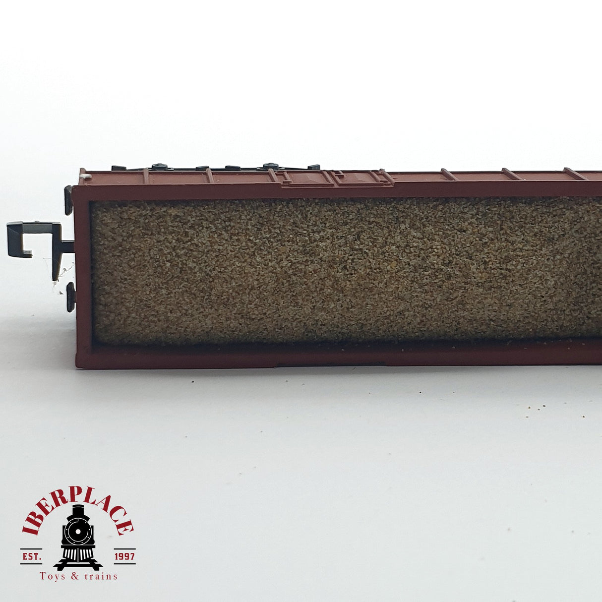 ♻️ IBERTREN vagón con carga de gravilla RENFE RN Rojo oxido N escala 1:160