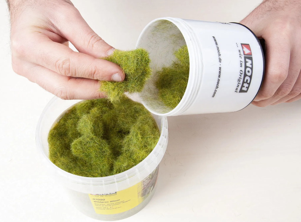 🧨 Liquidación – Noch 08364 hierba esparcida