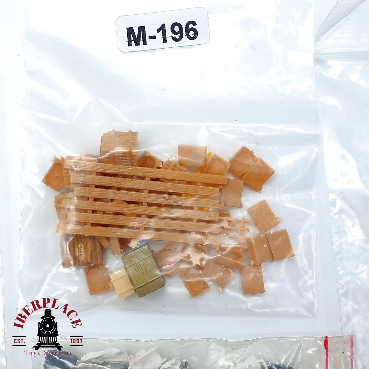 ♻️ 🚂 Figuras accesorios para cargas y almacén de mercancias  Escala H0 1:87