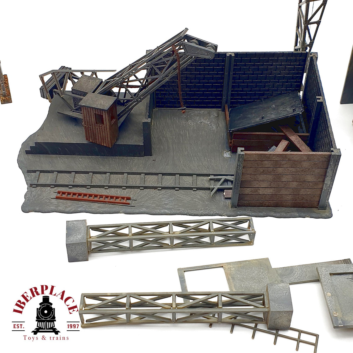 ♻️ Estación de carbón con grúa para restaurar / repuestos Escala H0 1:87