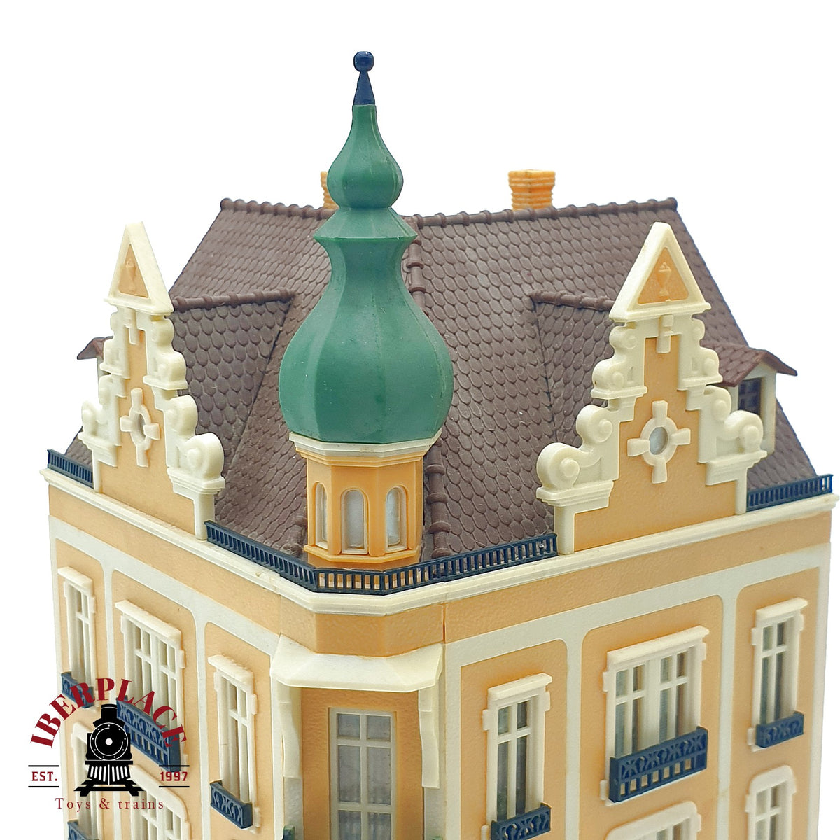 ♻️ Hotel Sonne edificio de esquina cúpula verde Escala H0 1:87