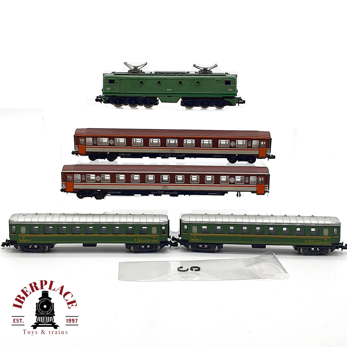 ♻️ 🚂 IBERTREN Locomotora Alsthom 7671 + 4 Vagones Pasajeros estrella Escala N 1:160
