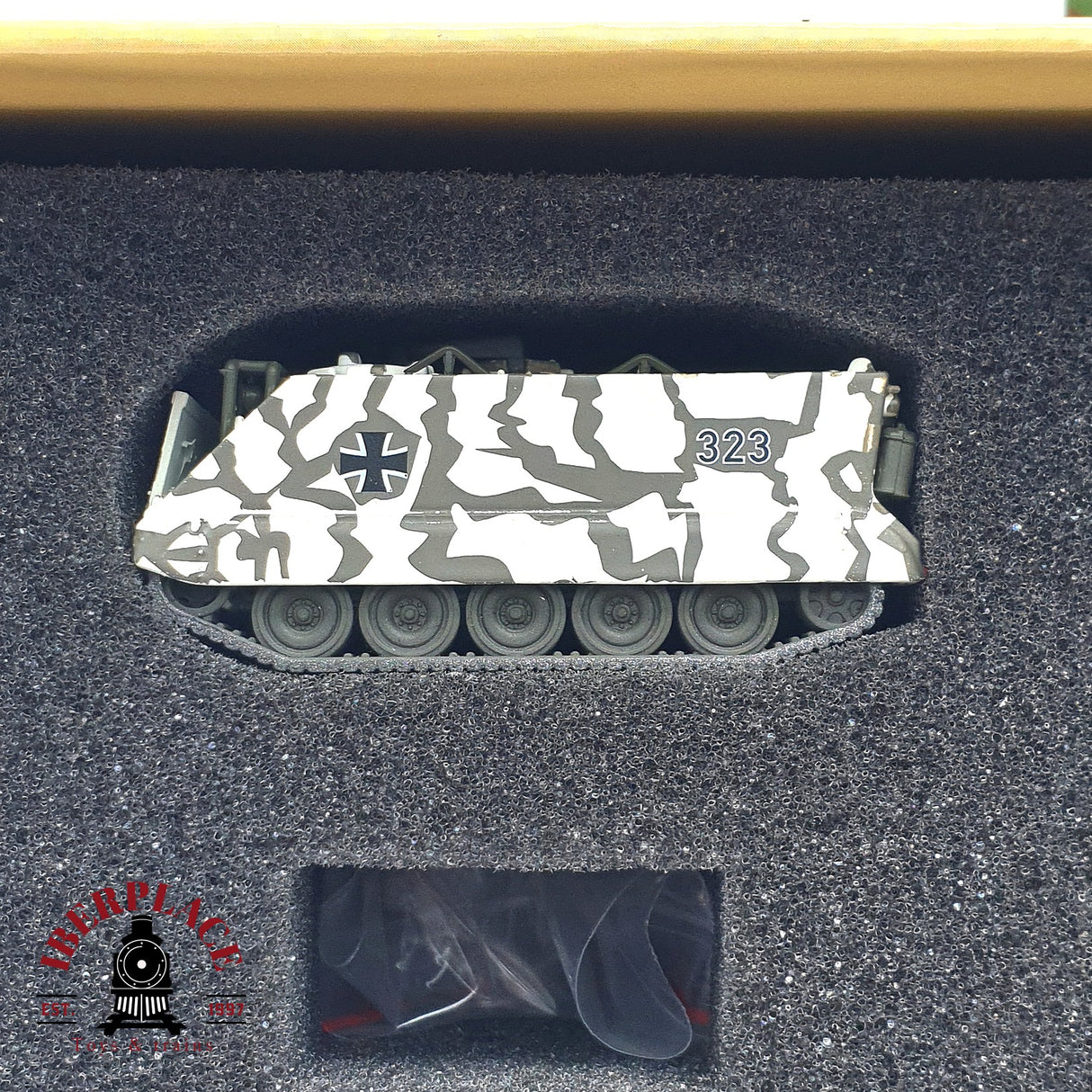 💡 Schuco 45 265 3000 Set Military 87 Camuflaje de invierno en metal H0 escala 1:87 E18