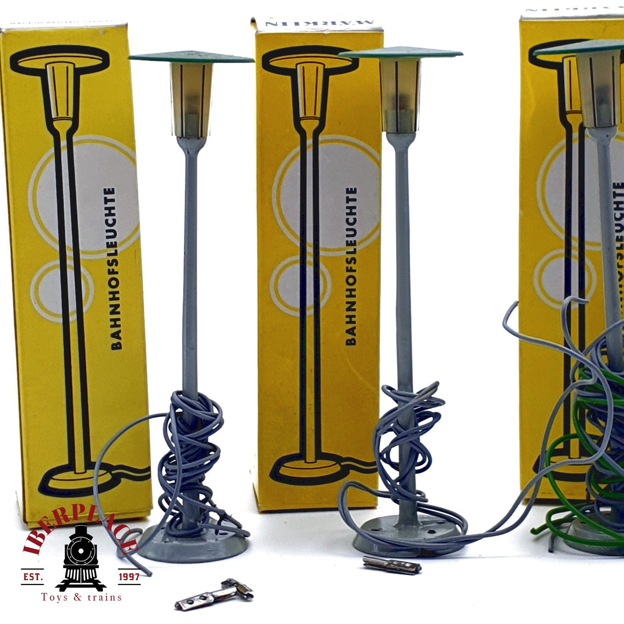 ♻️ 4x Märklin 7047 Farolas de estación H0 escala 1:87 E20 1/3