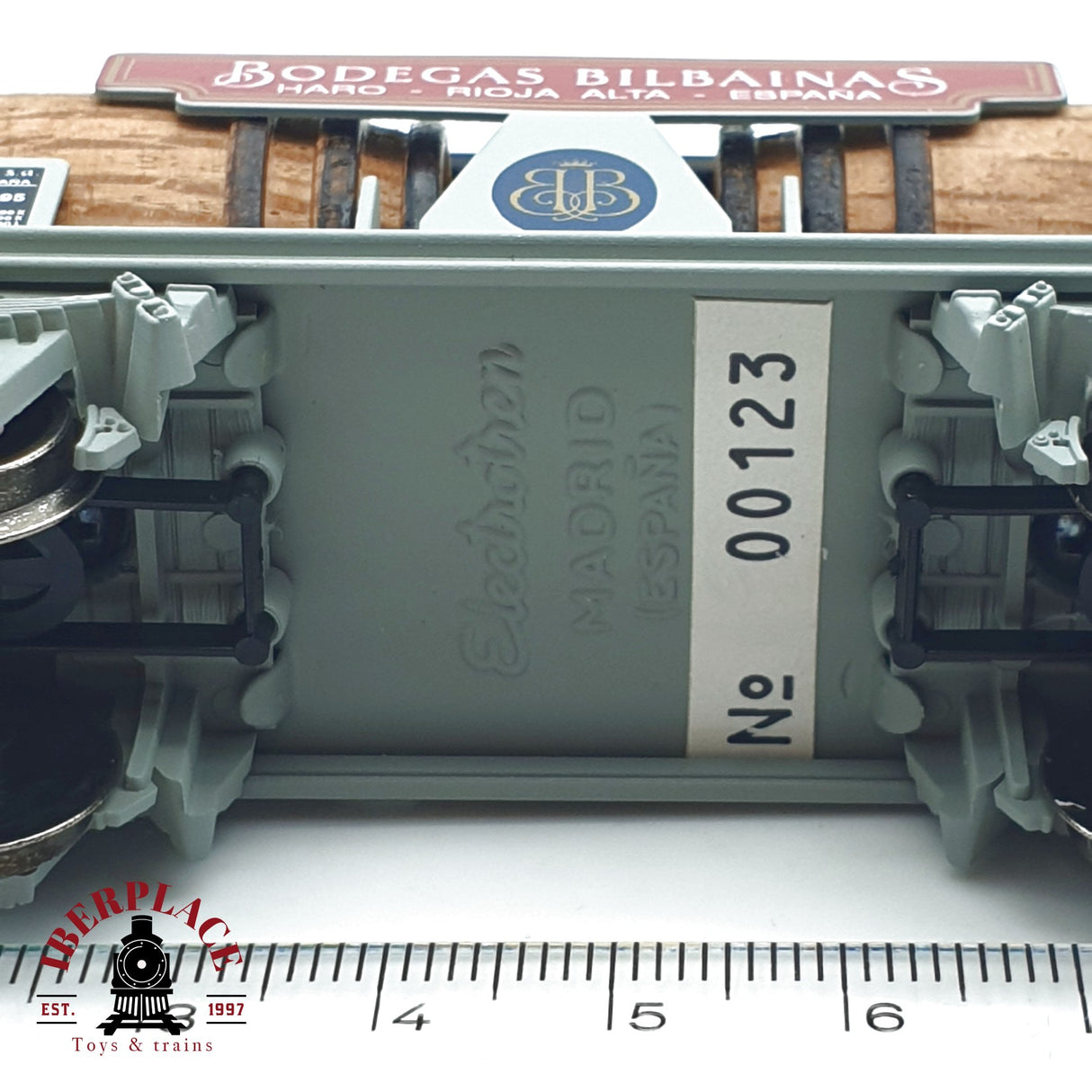 ♻️ Electrotren 0824 vagón Cubas bodegas Bilbainas RENFE pieza 123 de mil unidades H0 escala 1:87 A27