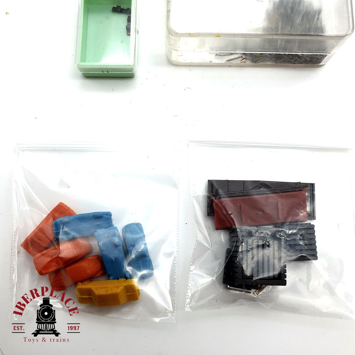 ♻️ Märklin Lote mixto Figuras coches clavos para vias Z escala 1:220 V10