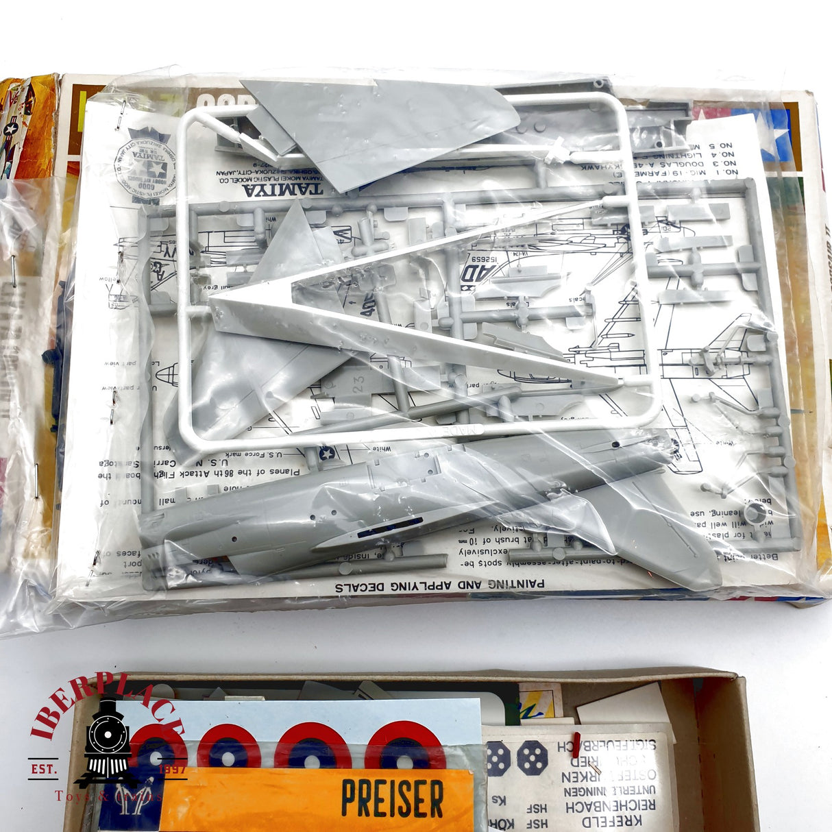 ♻️ TAMIYA L.T.V A-7A Corsair II Avión escala 1:100 E20