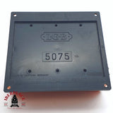 ♻️ 2da mano -  L.G.B 5075 Caja de control con interruptor momentáneo escala G