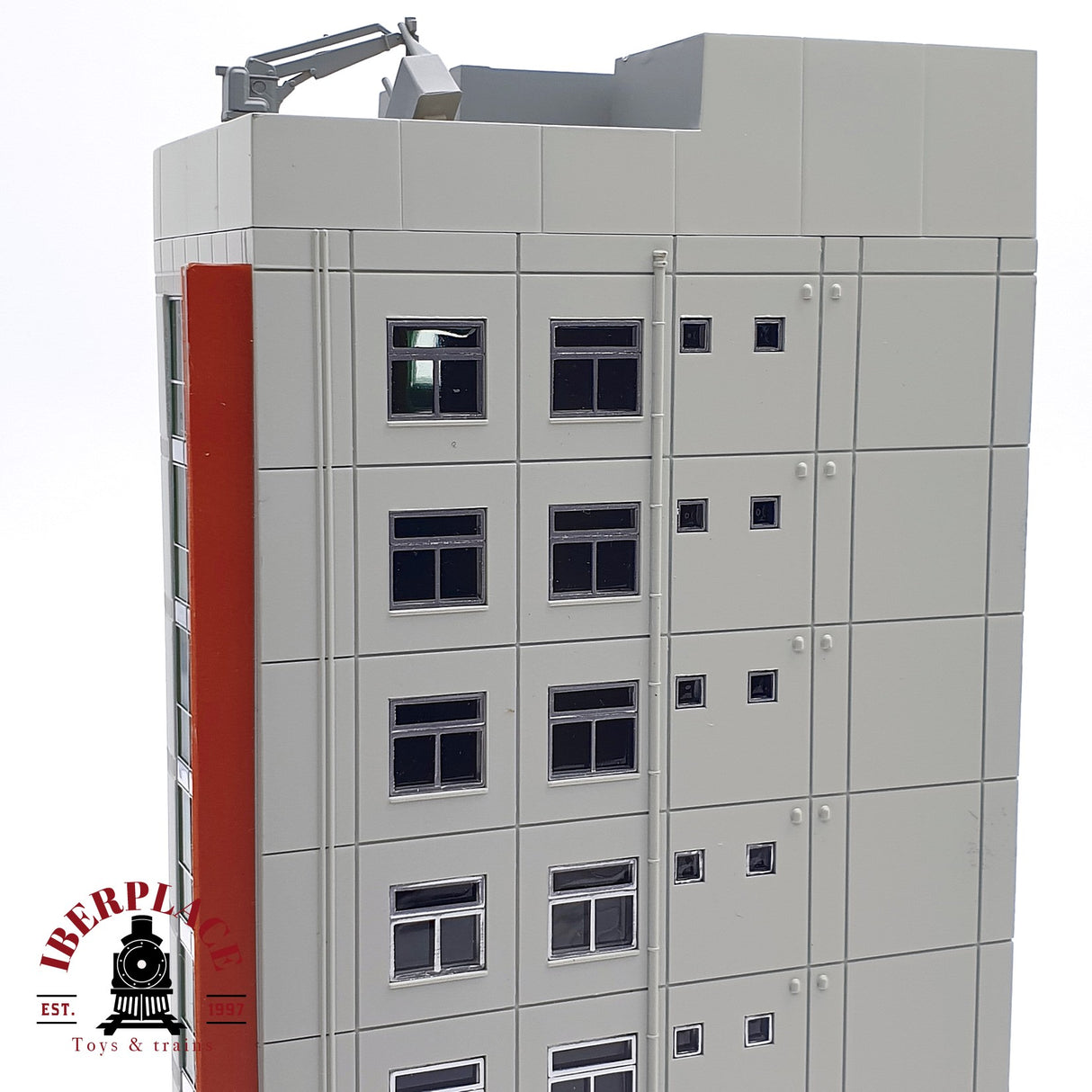 ♻️ Segunda mano - Kato 23-437 Edificio moderno con escaparates N escala 1:160