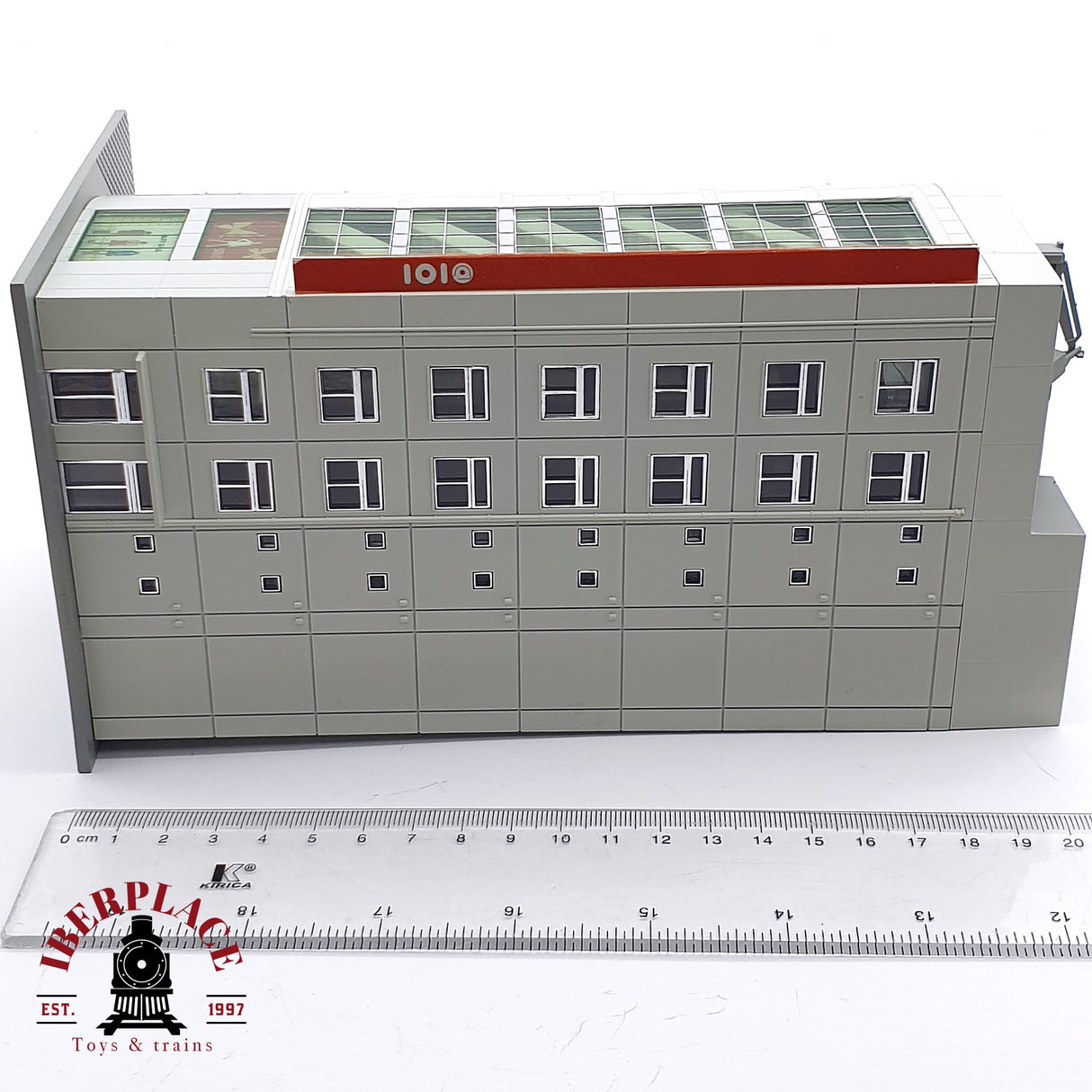 ♻️ Segunda mano - Kato 23-437 Edificio moderno con escaparates N escala 1:160