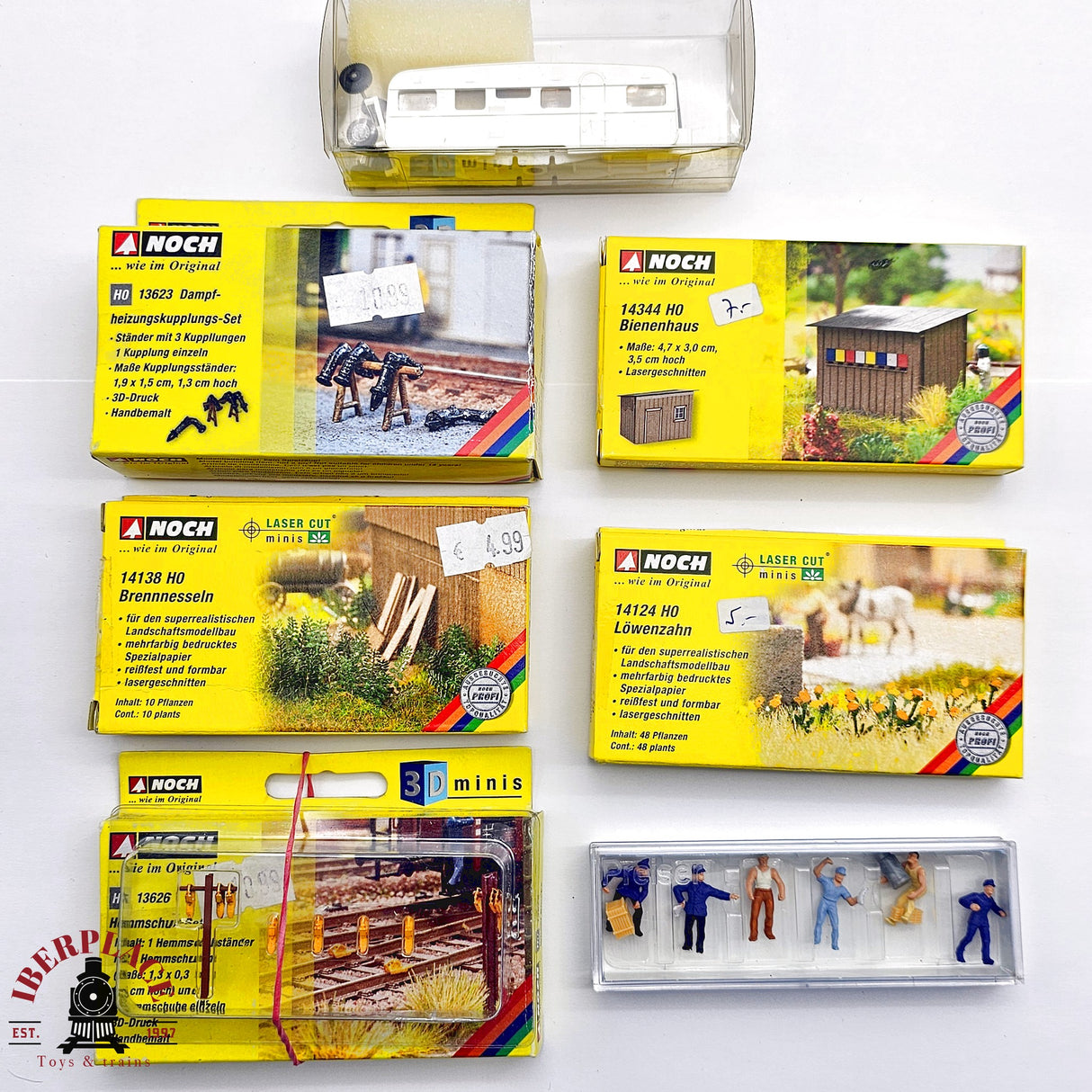 ♻️ 2da mano - 7x Noch lote mixto figuras y plantas ortigas diente de leon H0 escala 1:87 E12