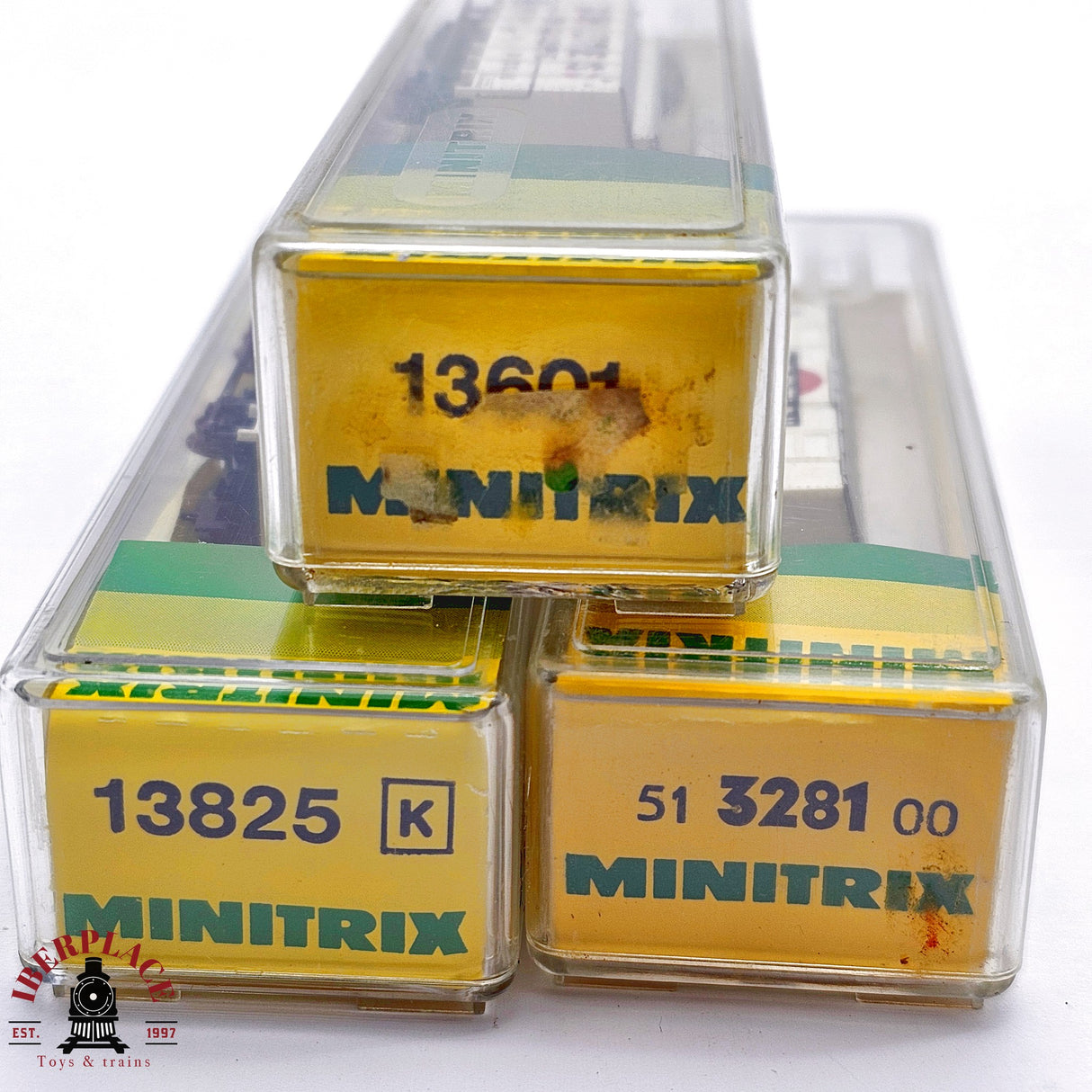 ♻️ 2da mano - Minitrix 3x vagones cerrados Martini Schultheiss Brauerei DB N escala 1:160 E13x