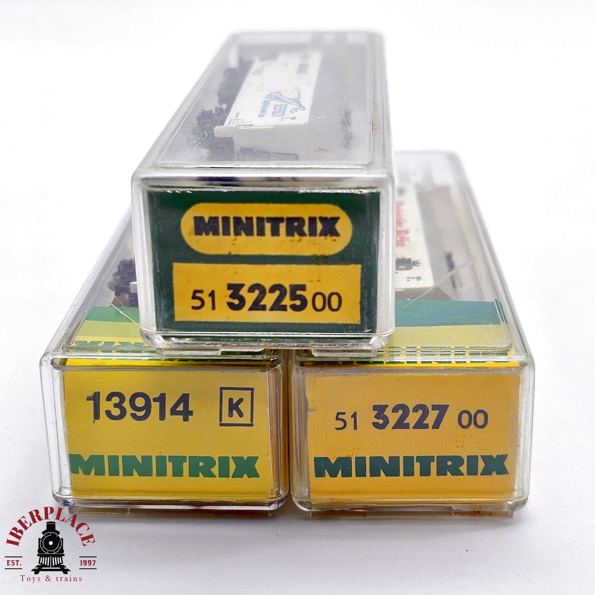 ♻️ 2da mano - Minitrix 3x vagones cerrados Patrizier Bräu Pilsener N escala 1:160 E13