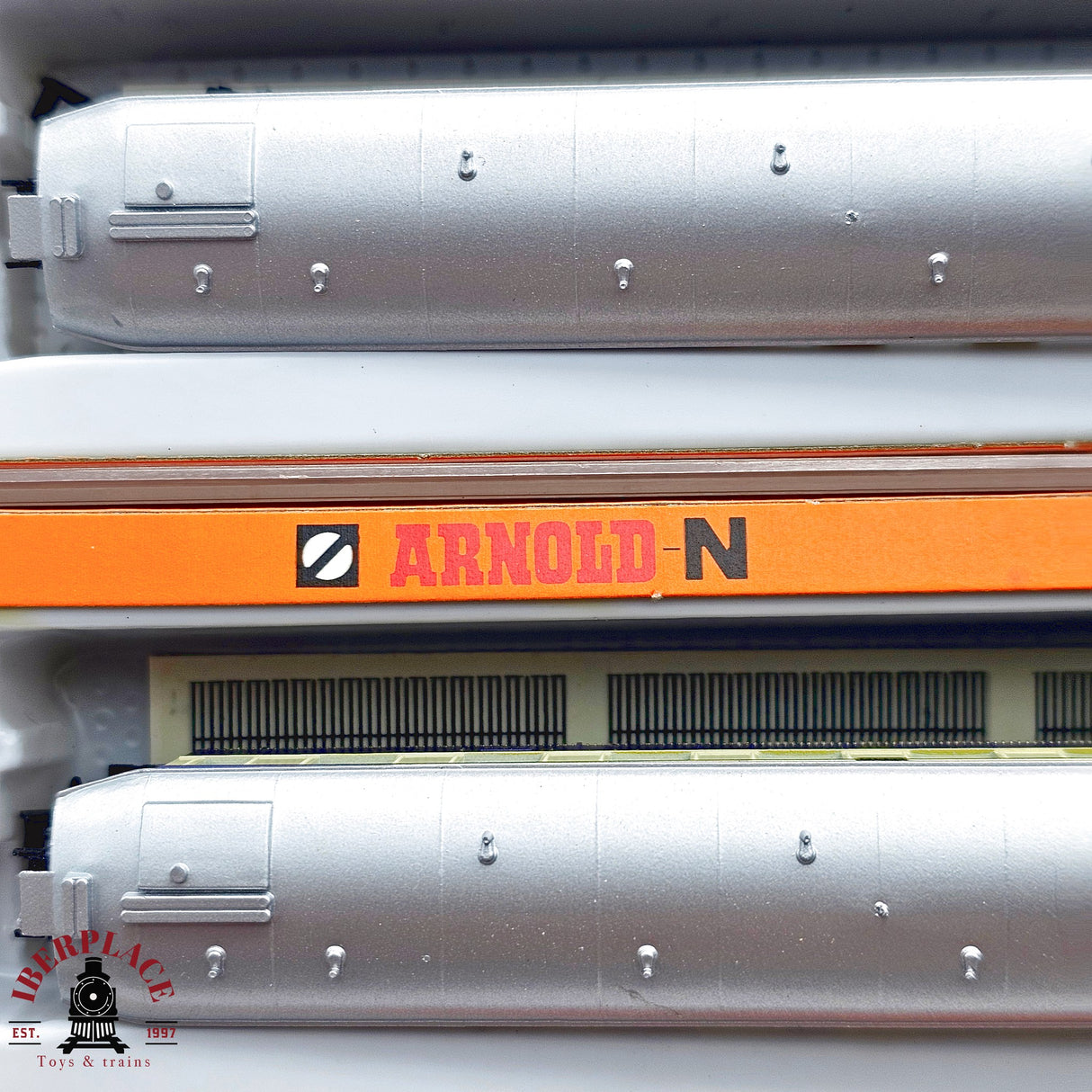 ♻️ 2da mano - Arnold 3x vagones pasajeros Rheingold Mitropa DRG N escala 1:160 E13