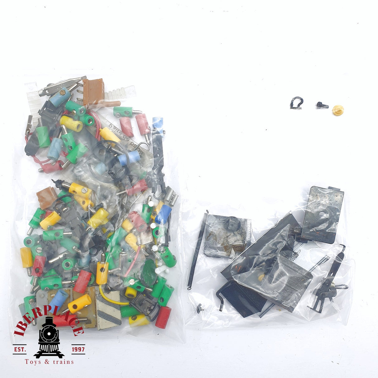 ♻️ 2da mano -  Lote de clavijas macho hembra y pequeñas piezas de conexión H0 escala 1:87