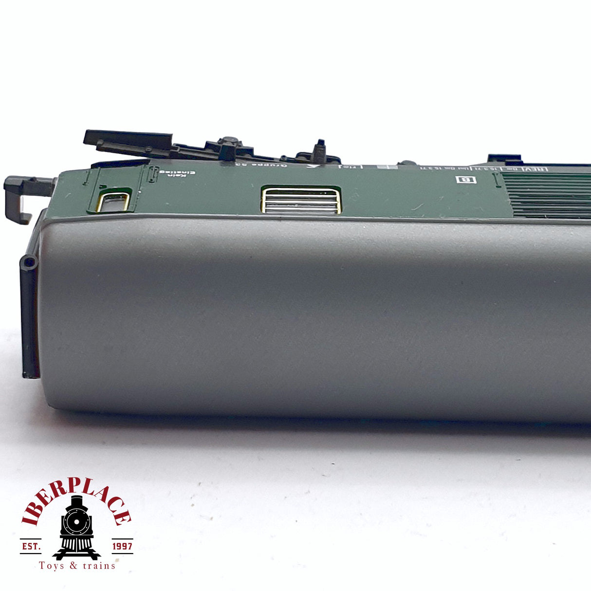 ♻️ 2da mano - Fleischmann vagón equipajes DB 51 80 95-70 010-1 verde N escala 1:160