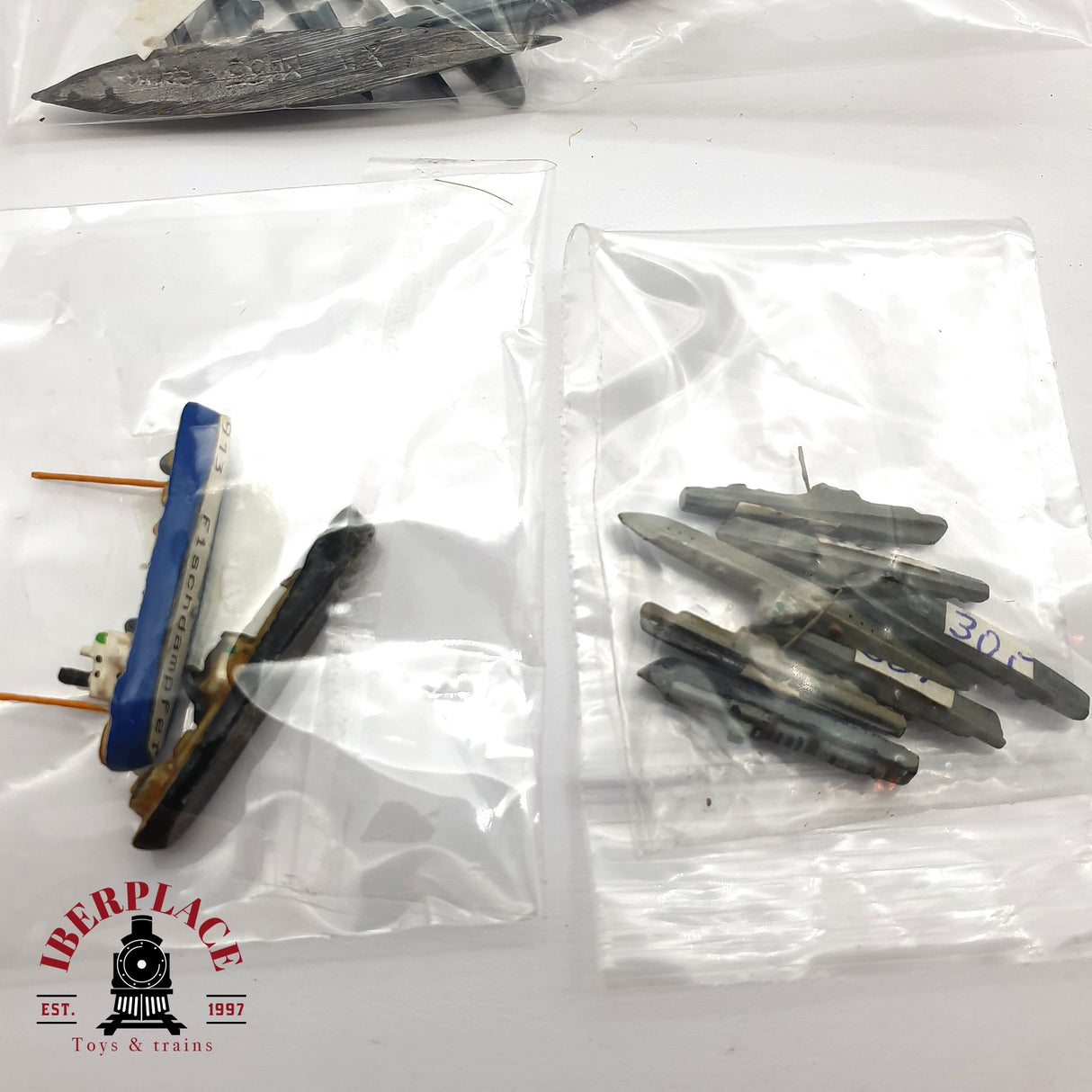 ♻️ WIKING - Antiguos barcos militares en metal 1:1200 ADT03