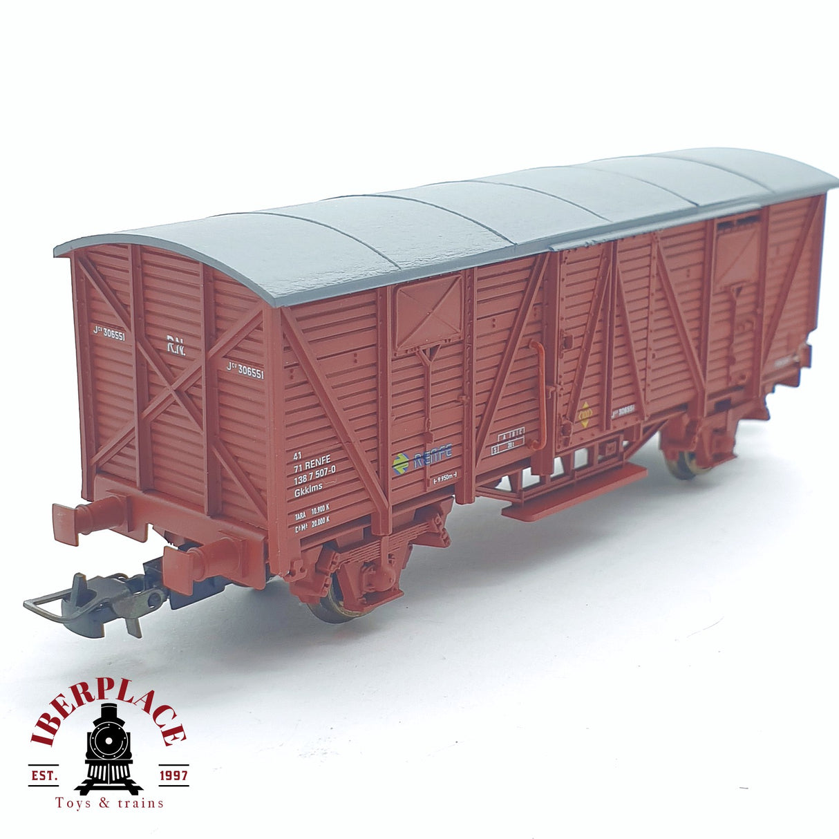 ♻️ 2 mano - Electrotren 1353 vagón cerrado J-3 RENFE H0 escala 1:87 AH05