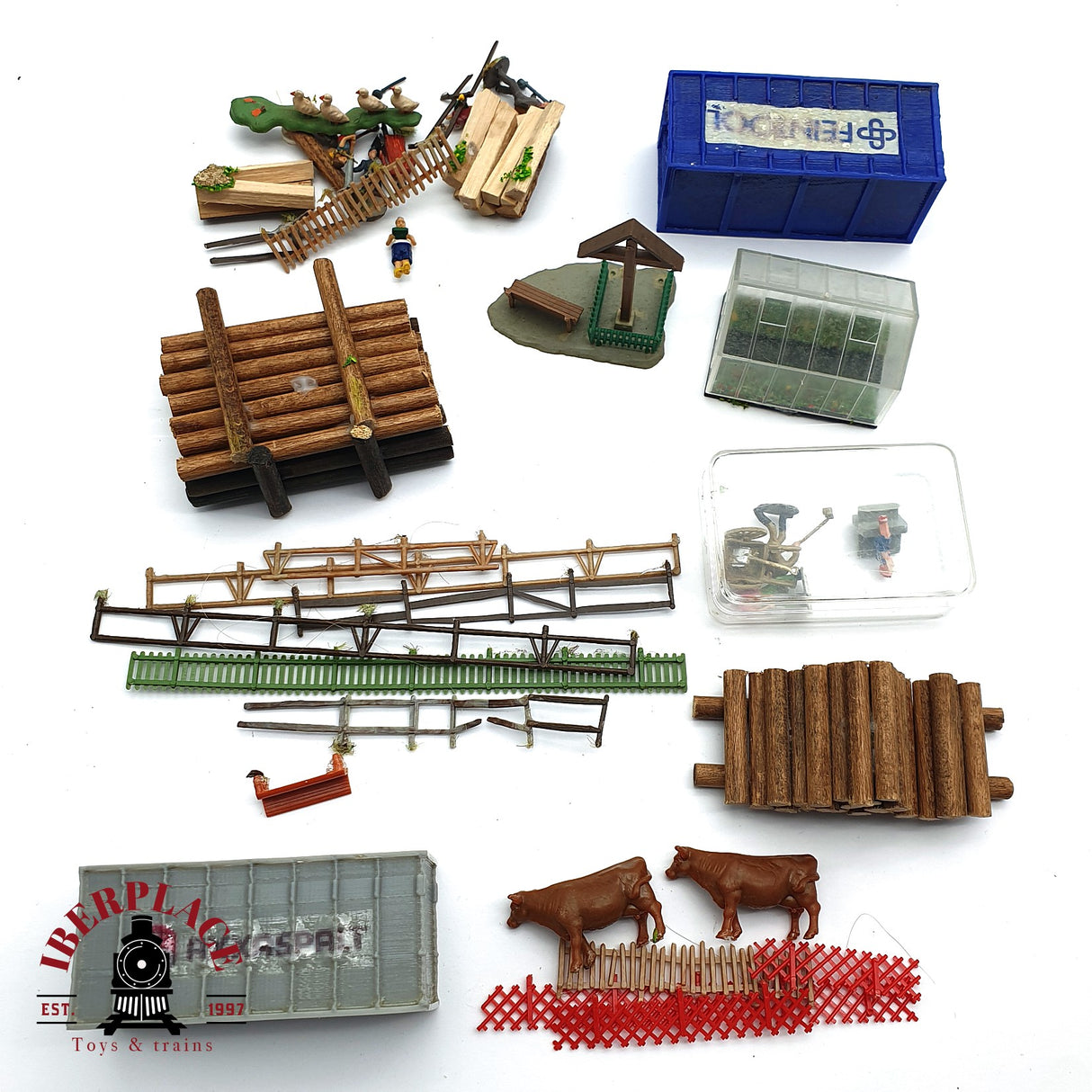 ♻️ 2da mano - Lote Figuras animales contenedor troncos H0 escala 1:87 EH010