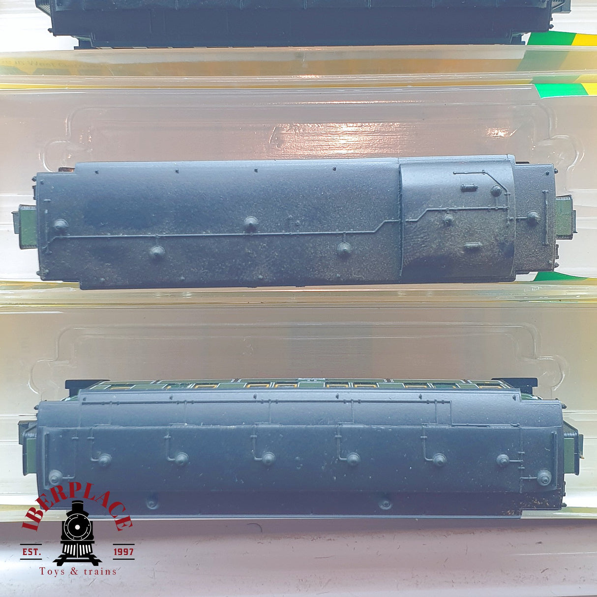 ♻️ 2 mano - Minitrix 4x vagones pasajeros K.Bay.Sts.B Hamburg N escala 1:160 TEN06