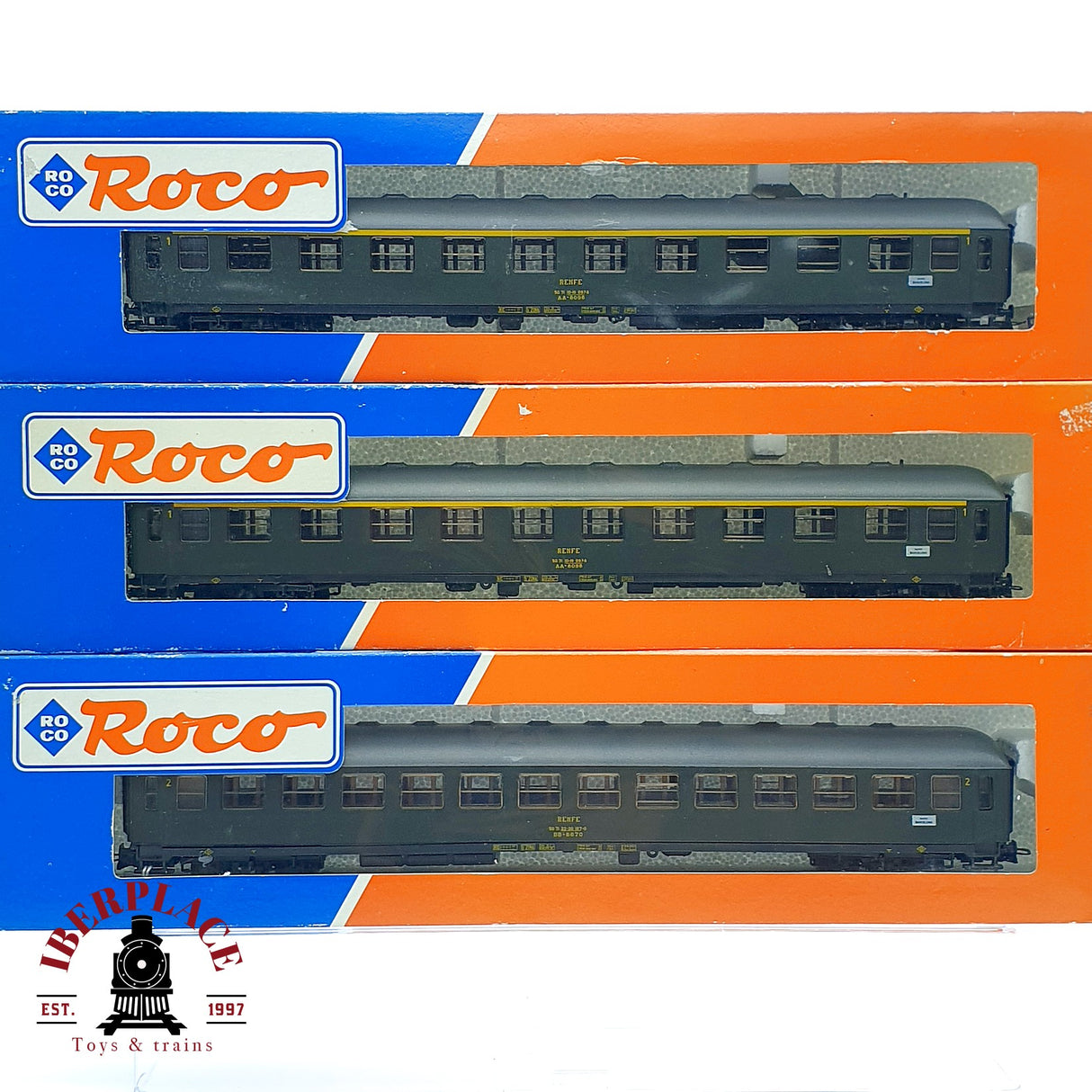 ♻️ DC 3x Roco 44463 vagones pasajeros RENFE Madrid Barcelona clase 2 H0 escala 1:87