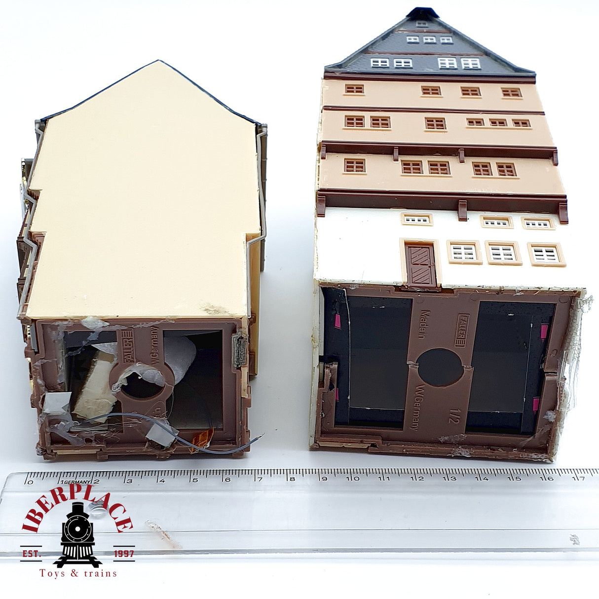 ♻️ 2x Faller Edificios del centro de la ciudad con el Hard Rock Café H0 escala 1:87