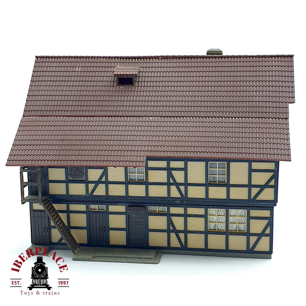 ♻️  Granja con entramado de madera H0 escala 1:87