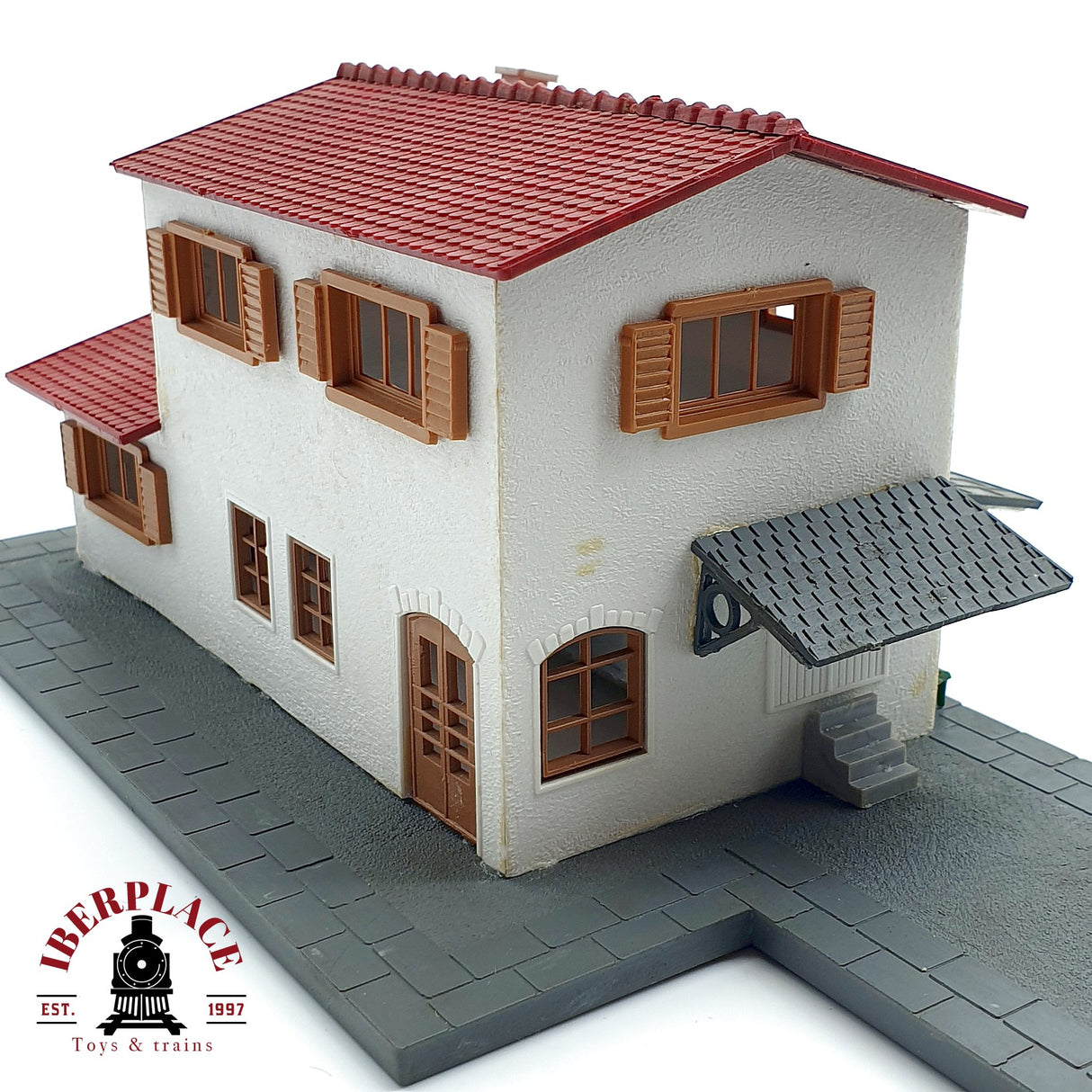 ♻️ Estación de tren de pueblo New Stadt H0 escala 1:87