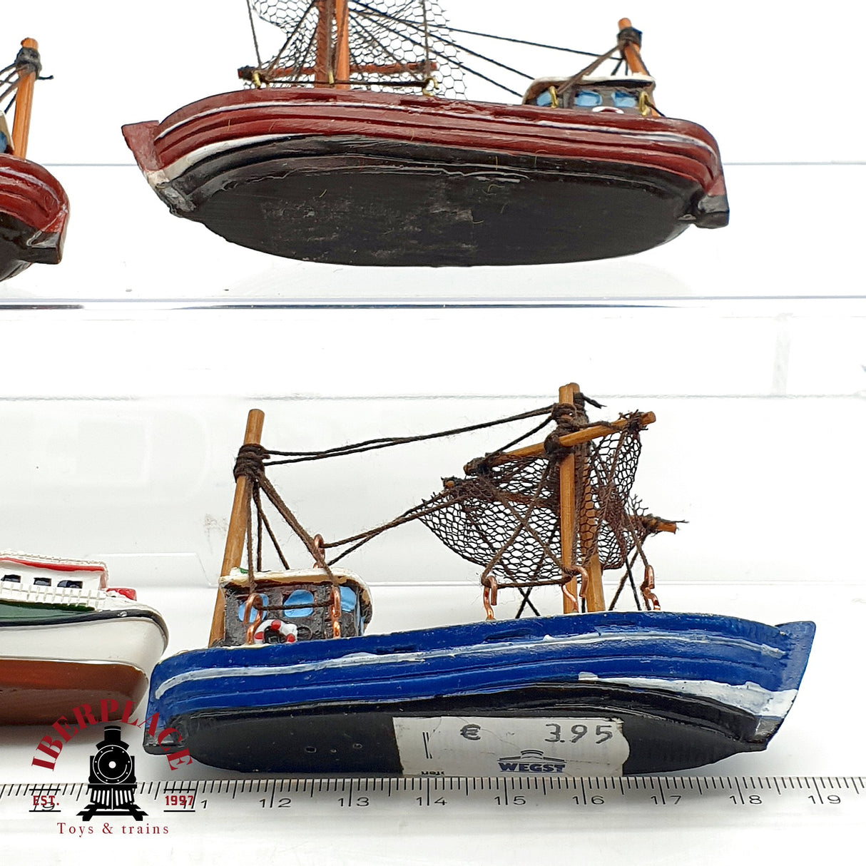 ♻️ 6x barcos de vela de madera y resina para decoración Ca1:100
