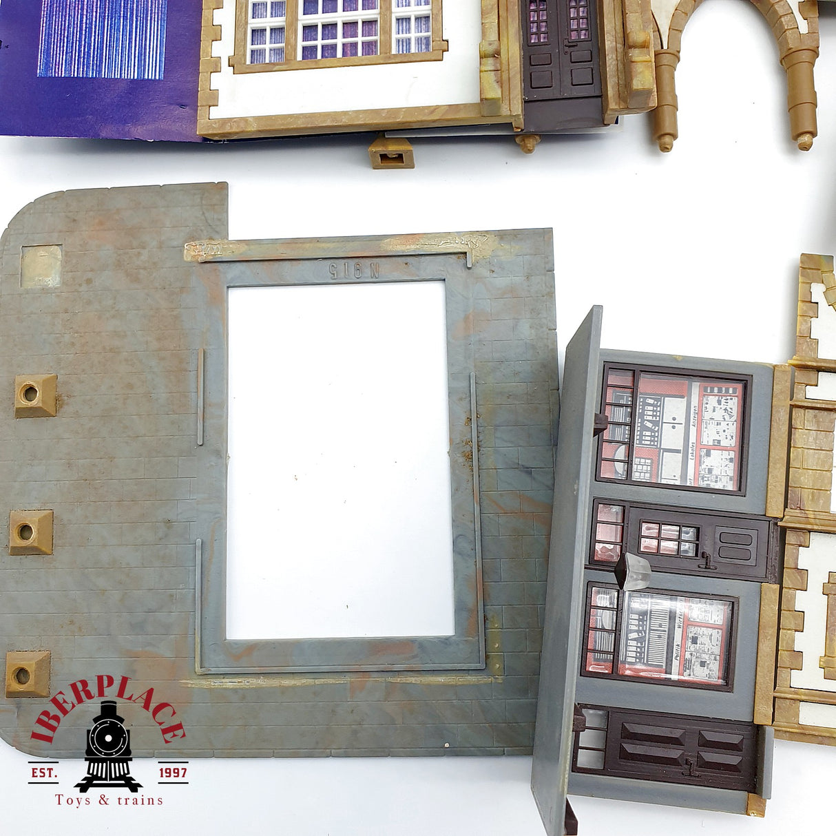 ♻️ KIBRI Kit de montaje edificio de la ciudad H0 escala 1:87