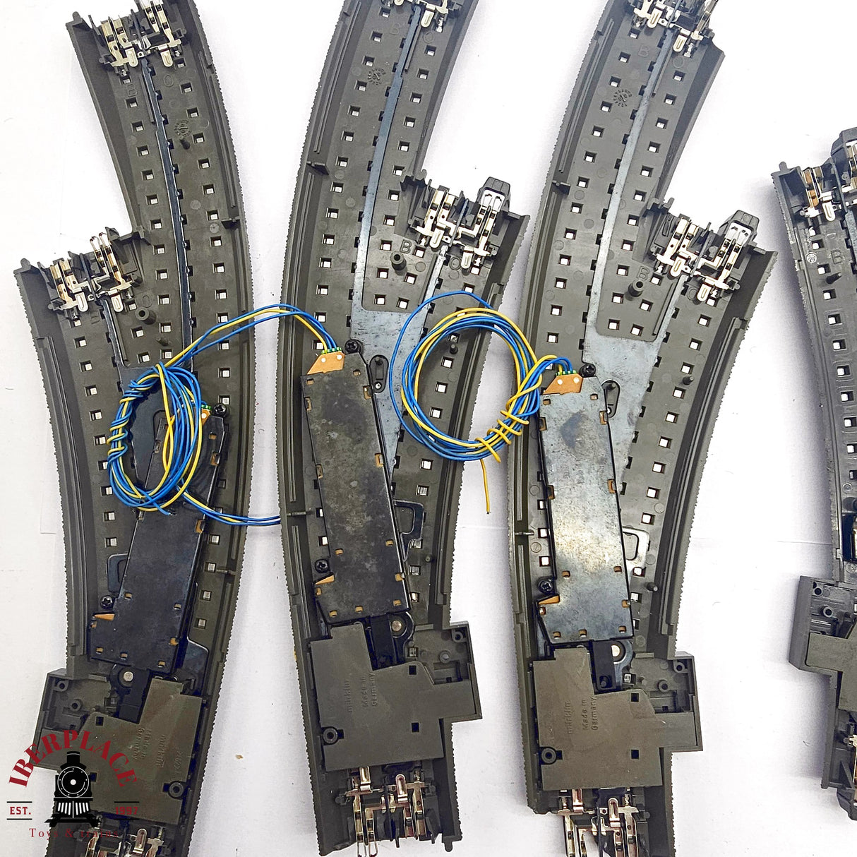 ♻️ 2da mano - Märklin DEFECTUOSOS 5x desvíos izquierda derecha sistema C H0 escala 1:87 E14