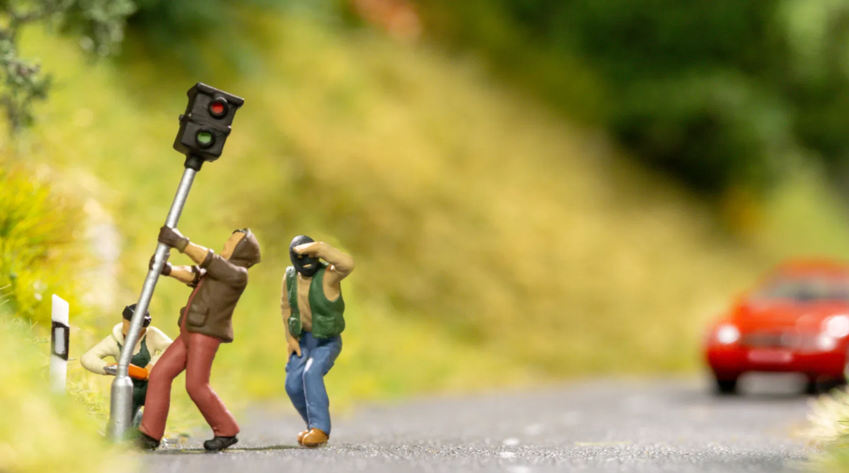 🆕 NOCH 16611 – Funny-Scenes «Demasiado rápido» (Zu schnell) – Figuras Spur H0 / Escala 1:87