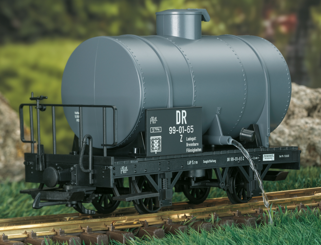 L.G.B 40556 Vagón mercancía cisterna DR gris escala G