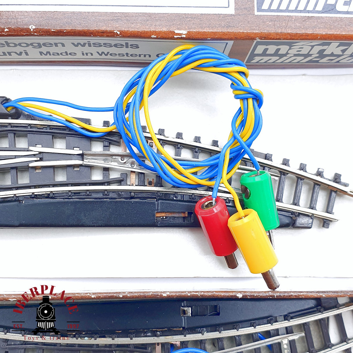 ♻️ 2da mano - Märklin 8567 Desvío eléctrico curvo izquierda derecha  Z escala 1:220