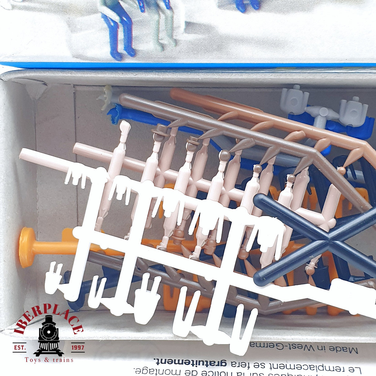 ♻️ 2da mano - DC Fleischmann Kibri vagón cerrado Thomps on's Seifenpulver + figuras personas H0 escala 1:87