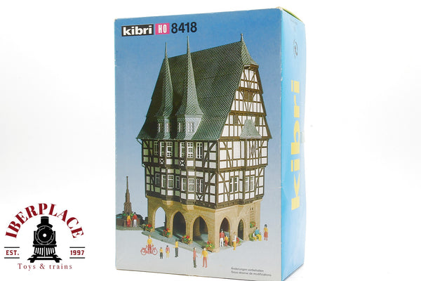 1:87 New Kibri 8418 Rathaus Alsfeld mit Brunnen Ayuntamiento con fuente H0 escala ho 00