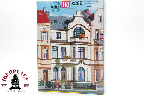 1:87 Kibri B-8286  Bürgerhaus mit Atelier centro comunitario 9x13.5x17.5cm H0 escala ho 00