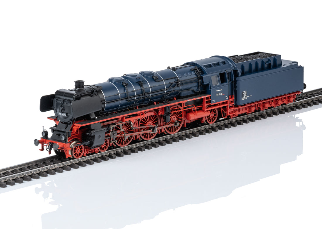 Märklin 39761 · Class 01.10 Older Design Steam Locomotive