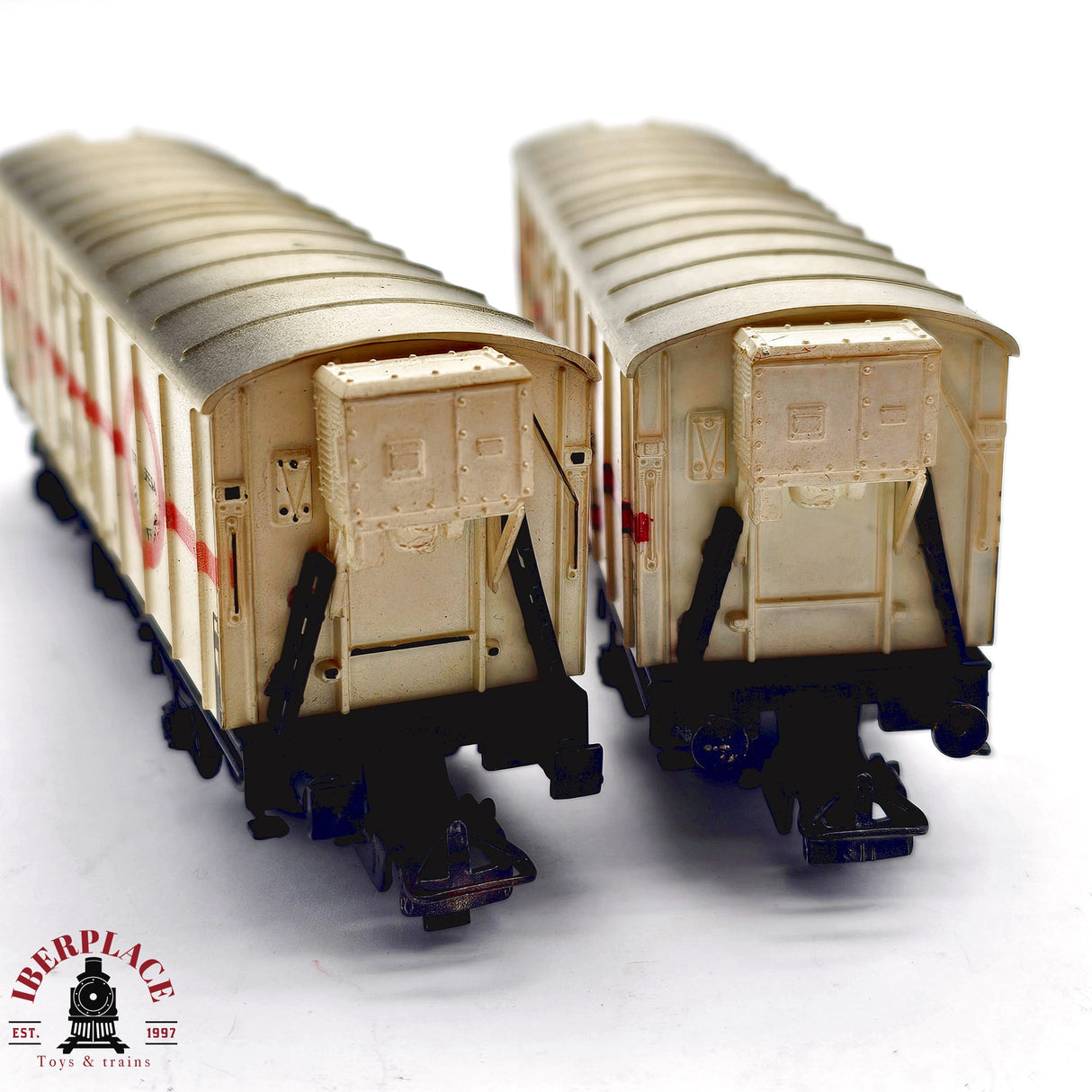 ♻️ 2da mano - 2x Electrotren vagones cerrados transfesa interfrigo RENFE H0 escala 1:87 A15
