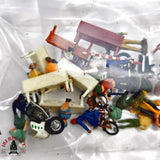 ♻️ 2da mano - Noch + que 100 figuras bancos personas motos bicis etc H0 escala 1:87 A15