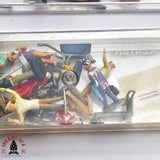 ♻️ 2da mano -  Figuras personas bicicletas bancos etc H0 escala 1:87 E13