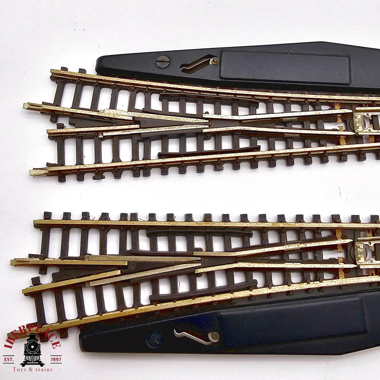 ♻️ 2da mano -  Märklin 2x 8561 8564 desvíos izquierda y derecha Z escala 1:220 E14 1/13
