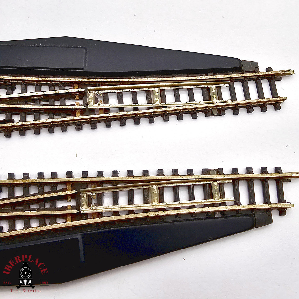 ♻️ 2da mano -  Märklin 2x 8561 8564 desvíos izquierda y derecha Z escala 1:220 E14 1/13