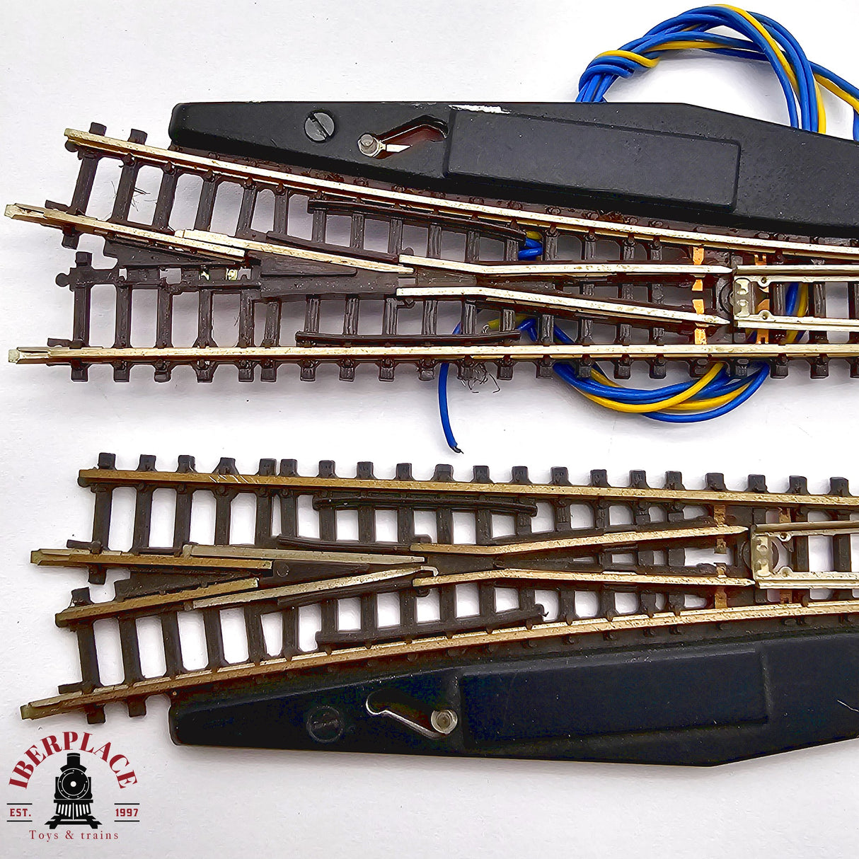 ♻️ 2da mano -  Märklin 2x 8561 8564 desvíos izquierda y derecha Z escala 1:220 E14 2/13