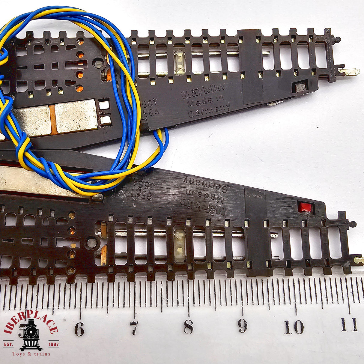 ♻️ 2da mano -  Märklin 2x 8561 8564 desvíos izquierda y derecha Z escala 1:220 E14 2/13