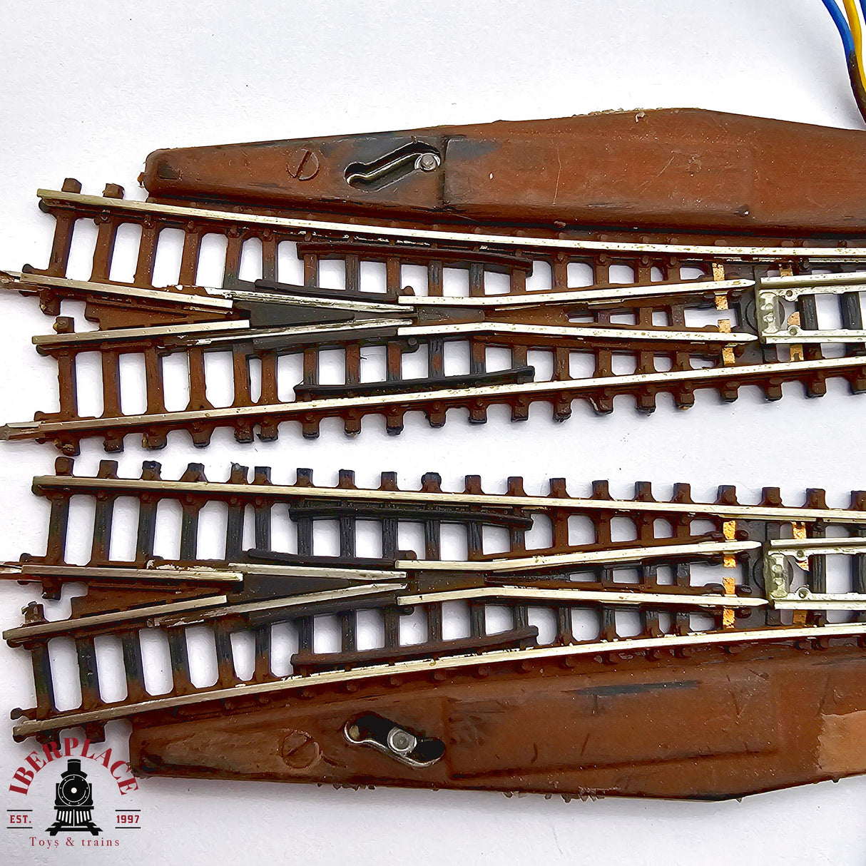 ♻️ 2da mano -  Märklin 2x 8561 8564 desvíos izquierda y derecha Z escala 1:220 E14 4/13