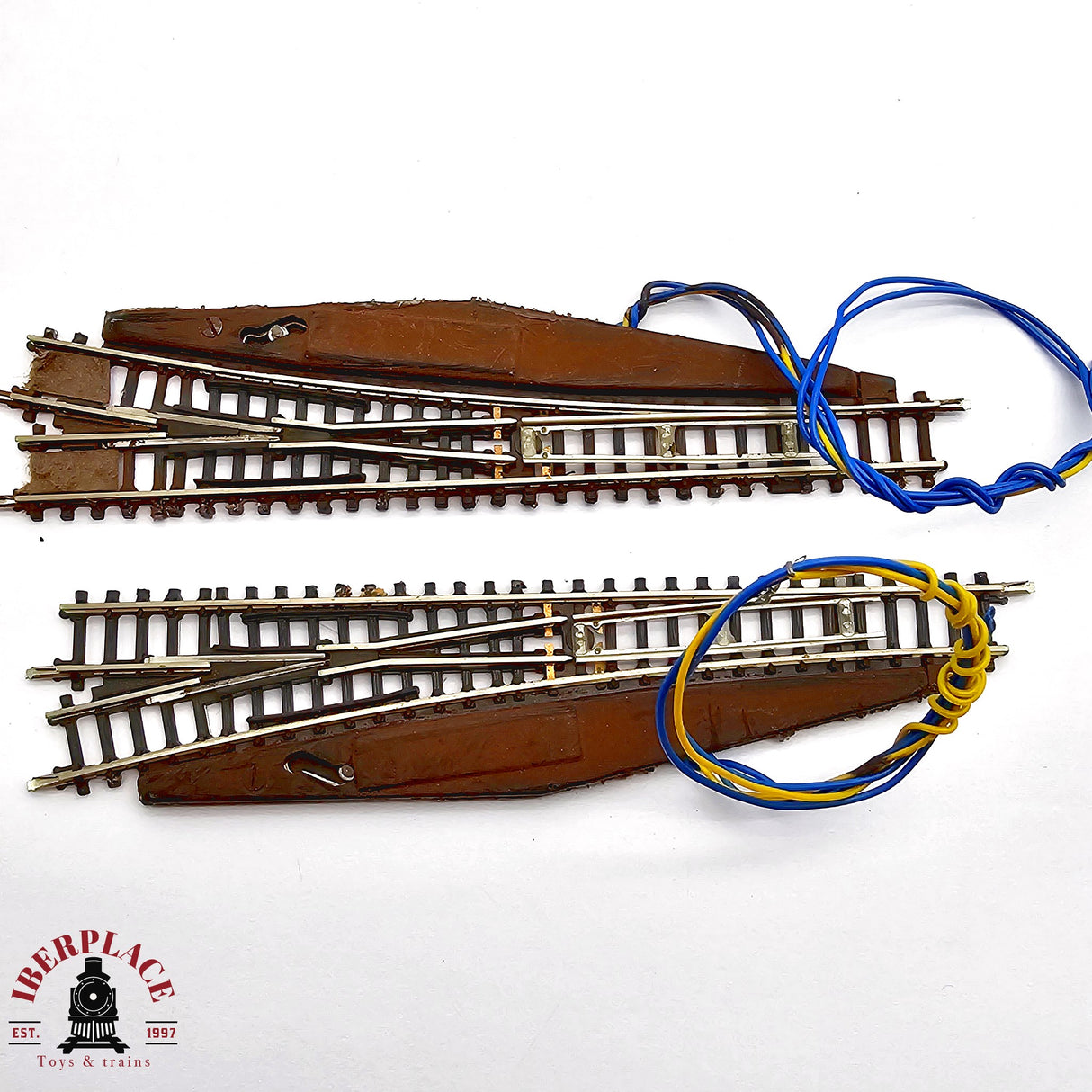 ♻️ 2da mano -  Märklin 2x 8561 8564 desvíos izquierda y derecha Z escala 1:220 E14 5/13