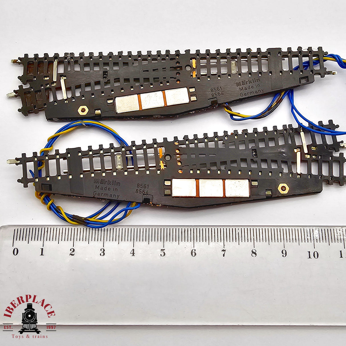 ♻️ 2da mano -  Märklin 2x 8561 8564 desvíos izquierda y derecha Z escala 1:220 E14 5/13